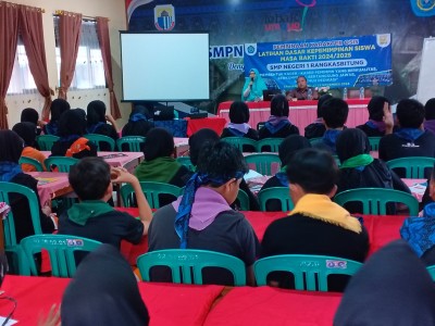 Latihan Dasar Kepemimpinan Siswa